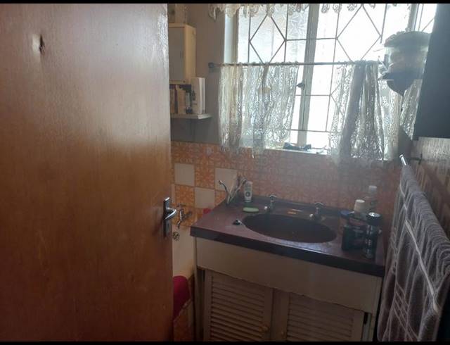 4 BEDROOM HOUSE FOR SALE IN VAN DYK PARK